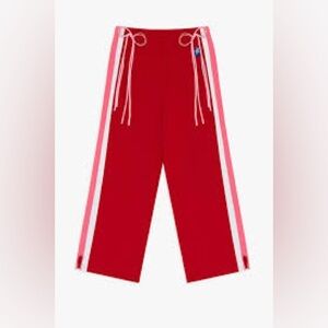 Relax Lacrosse Pants by Lisa says Gah
NWOT and sold out everywhere
S